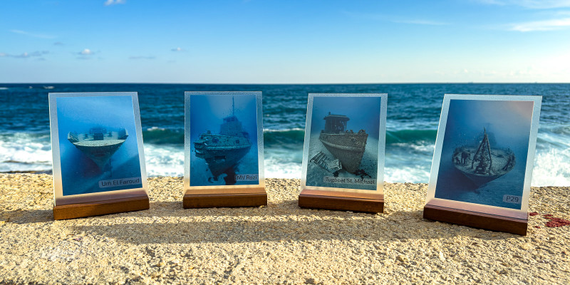 Underwater postcards